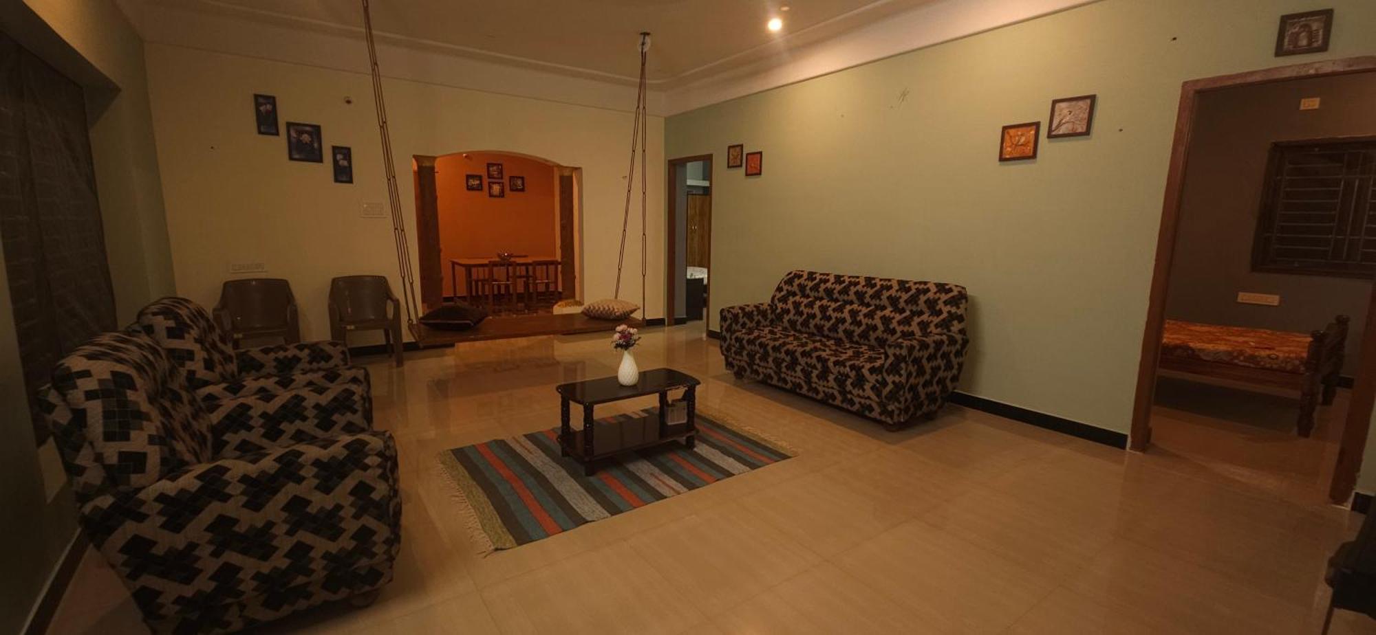 Shi'S Triveni Spacious 2Bhk Villa In Pappampatti, โคอิมบาทอร์ ภายนอก รูปภาพ